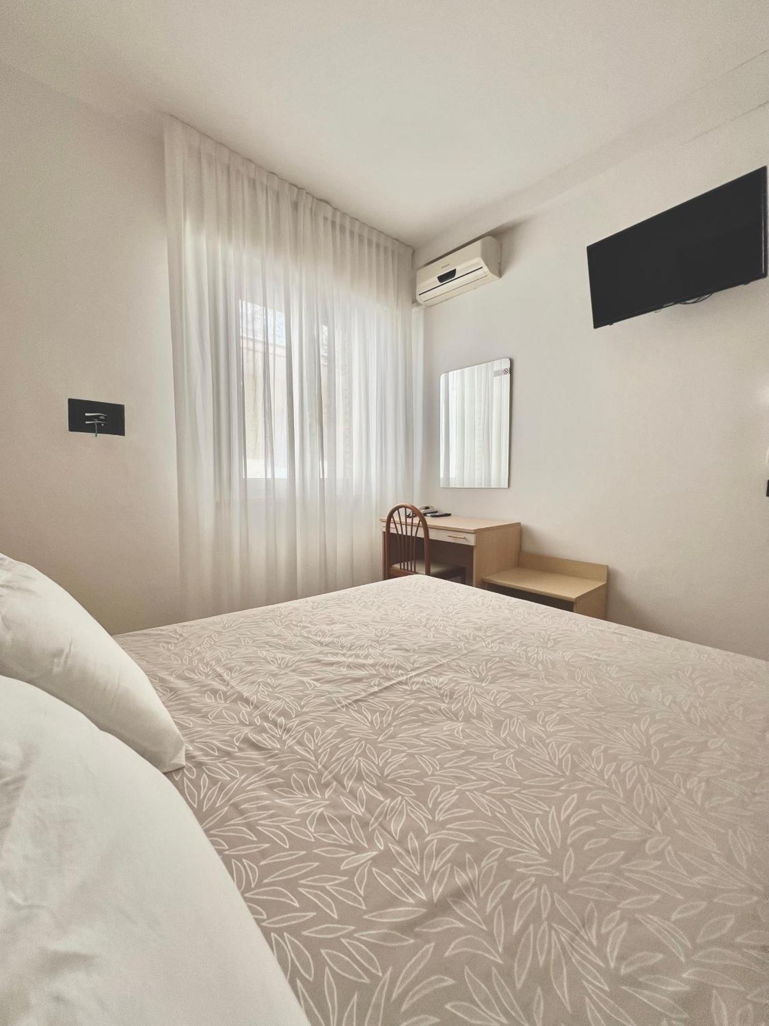 Hotel B&B Ardea Rimini Eksteriør billede