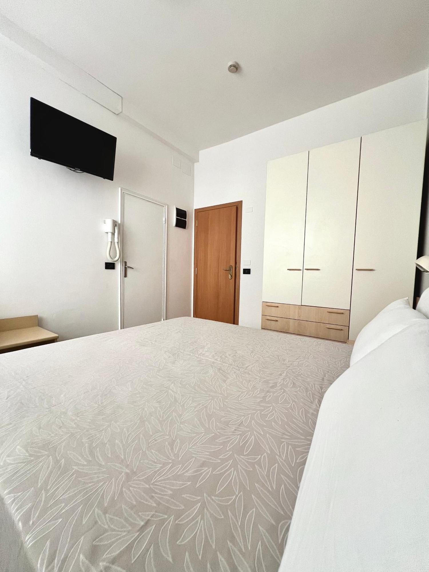 Hotel B&B Ardea Rimini Eksteriør billede
