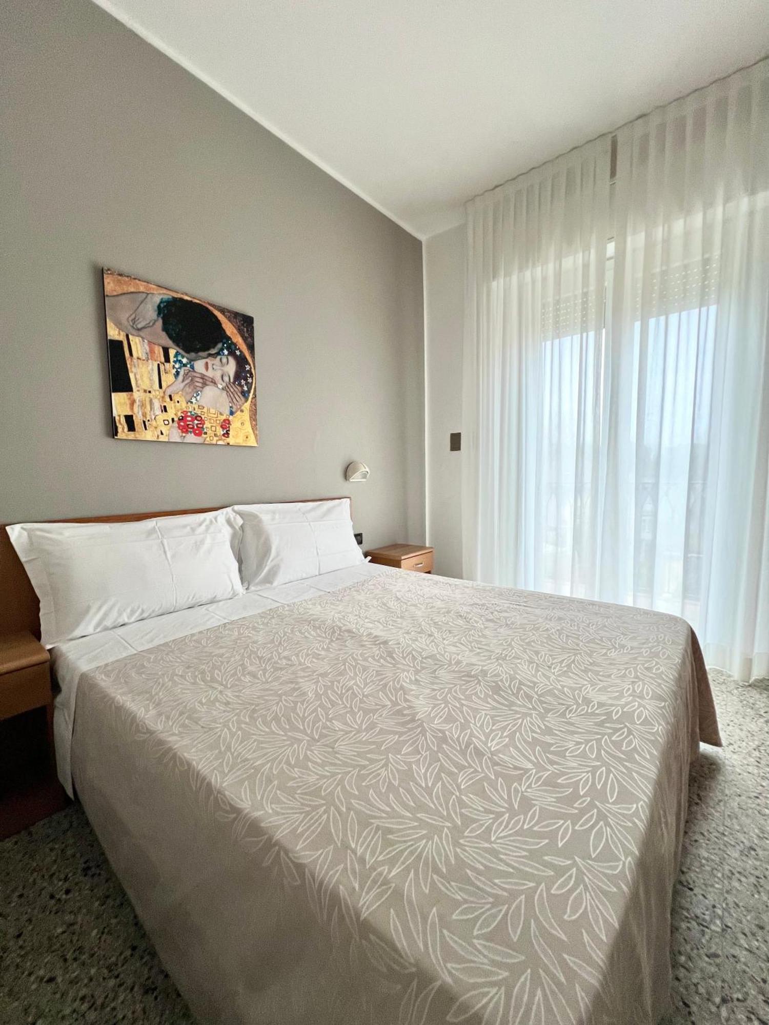 Hotel B&B Ardea Rimini Eksteriør billede