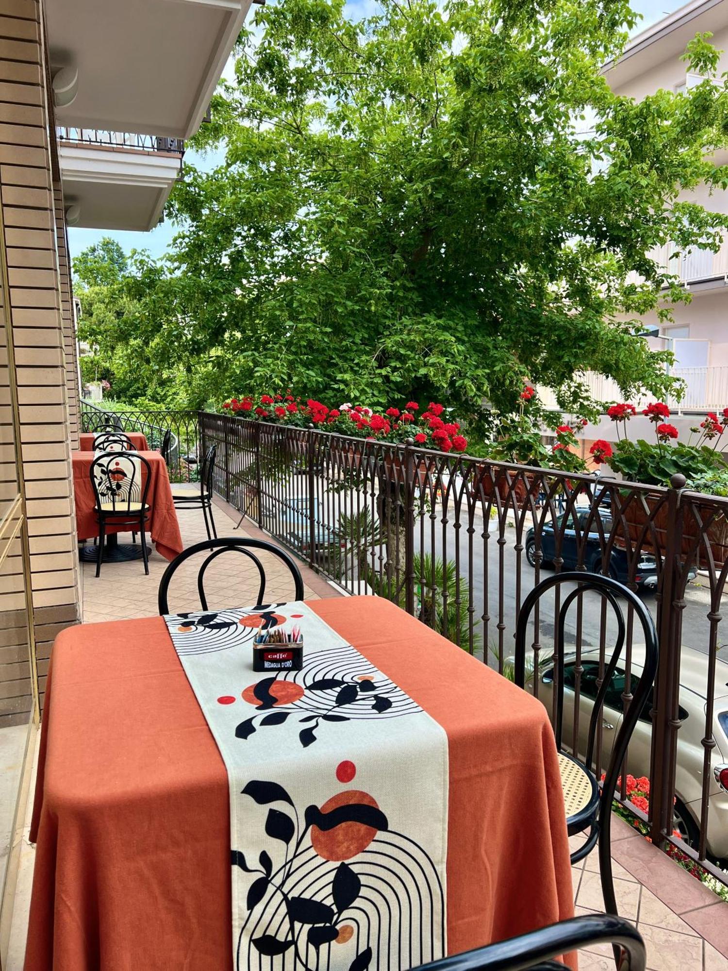 Hotel B&B Ardea Rimini Eksteriør billede
