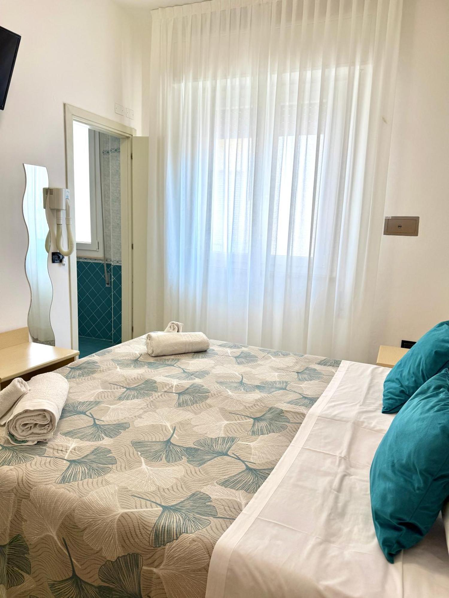 Hotel B&B Ardea Rimini Værelse billede